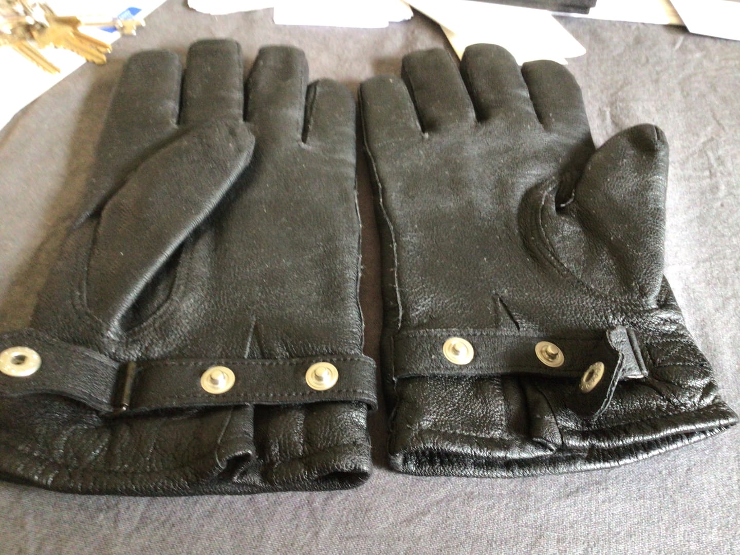 Customer photo review of Original Dutch Army Leather Winter Gloves Warm Lined Cold Weather Black