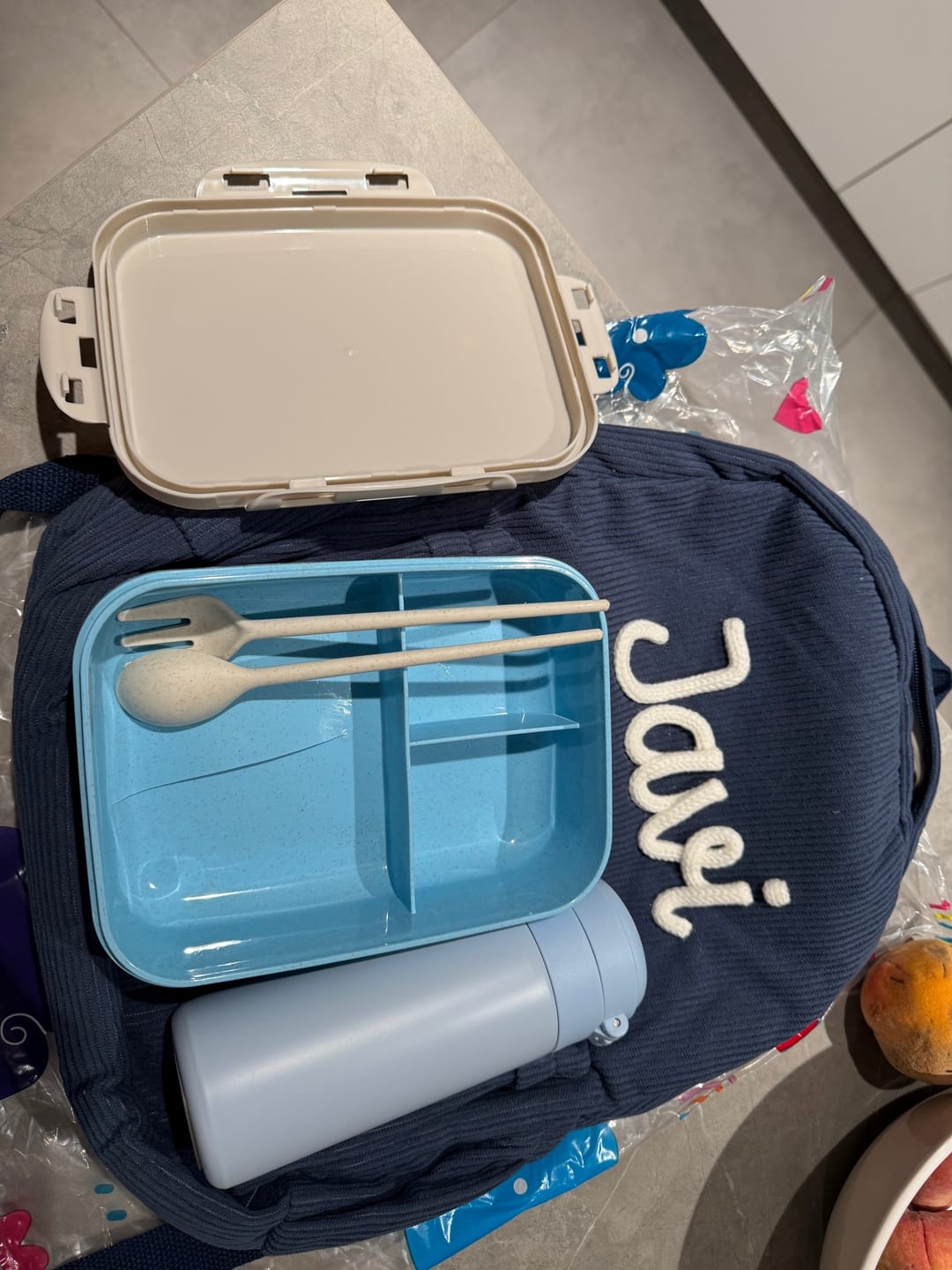 Customer photo review of K&C – Personalized Knitted Backpack + Bottle + Lunchbox
