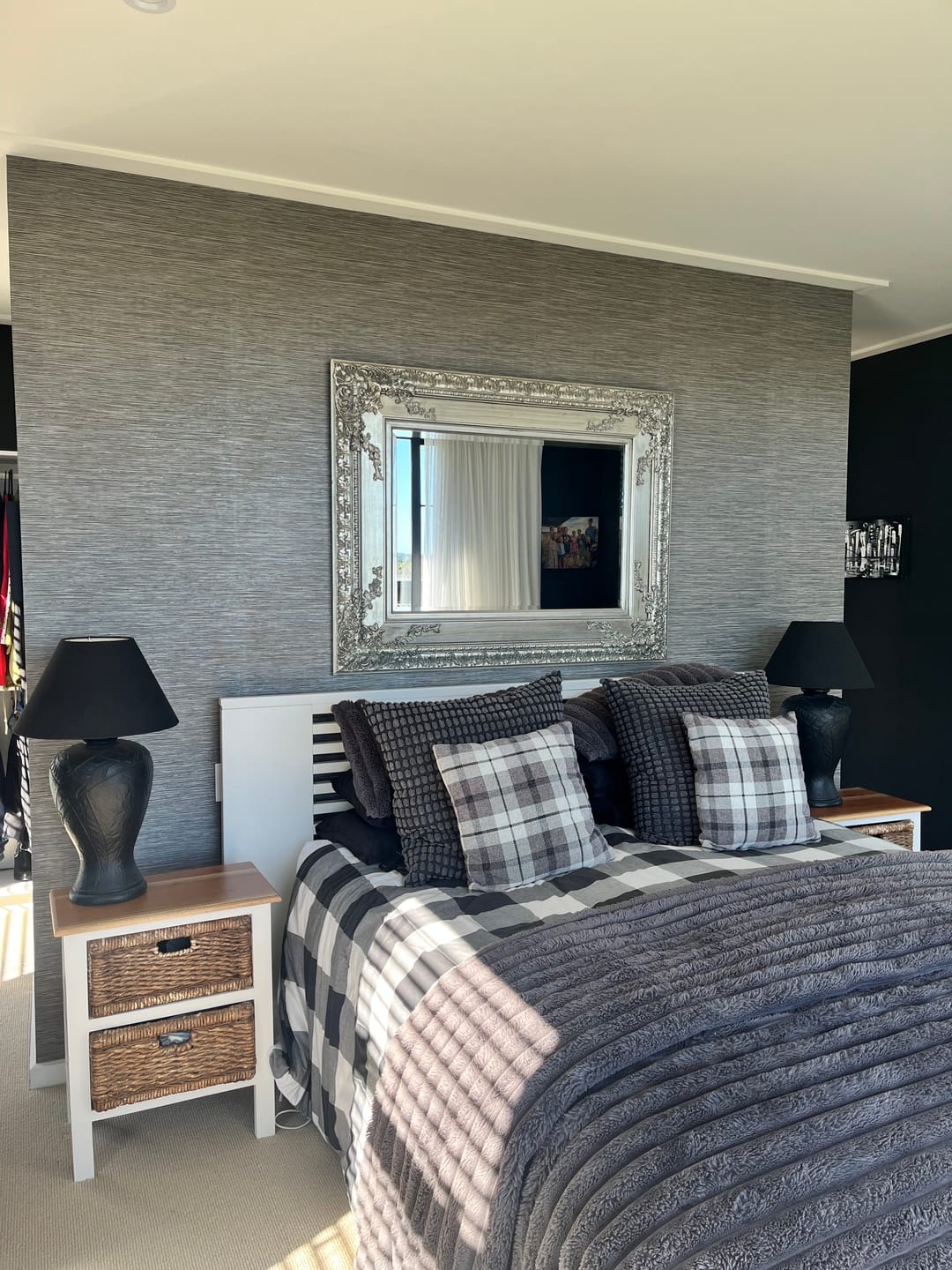 Customer photo review of Grasscloth Wallpaper- Grey/Silver