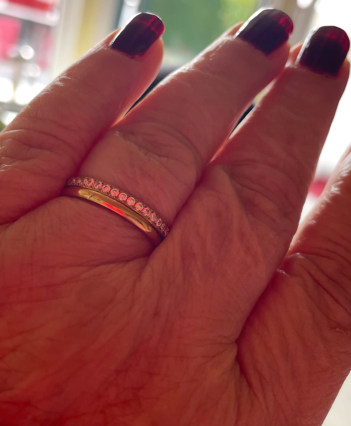 Customer photo review of Thin Lena Ring | 18K vergoldet