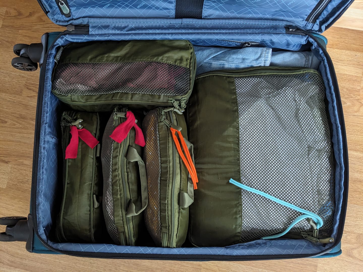 Customer photo review of Compression Packing Cubes | 7pcs Set