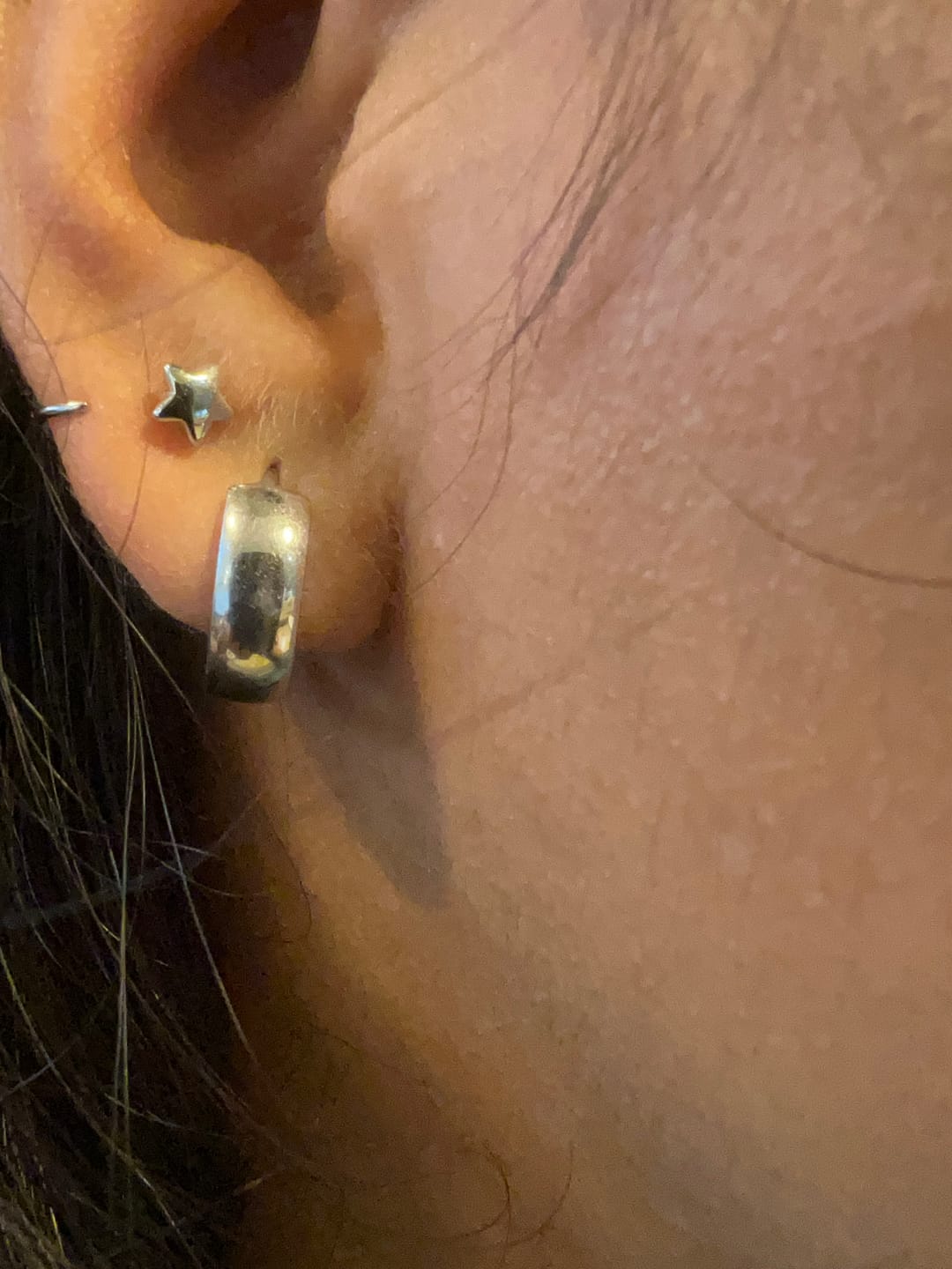 Customer photo review of Gold Star Comfort Earrings