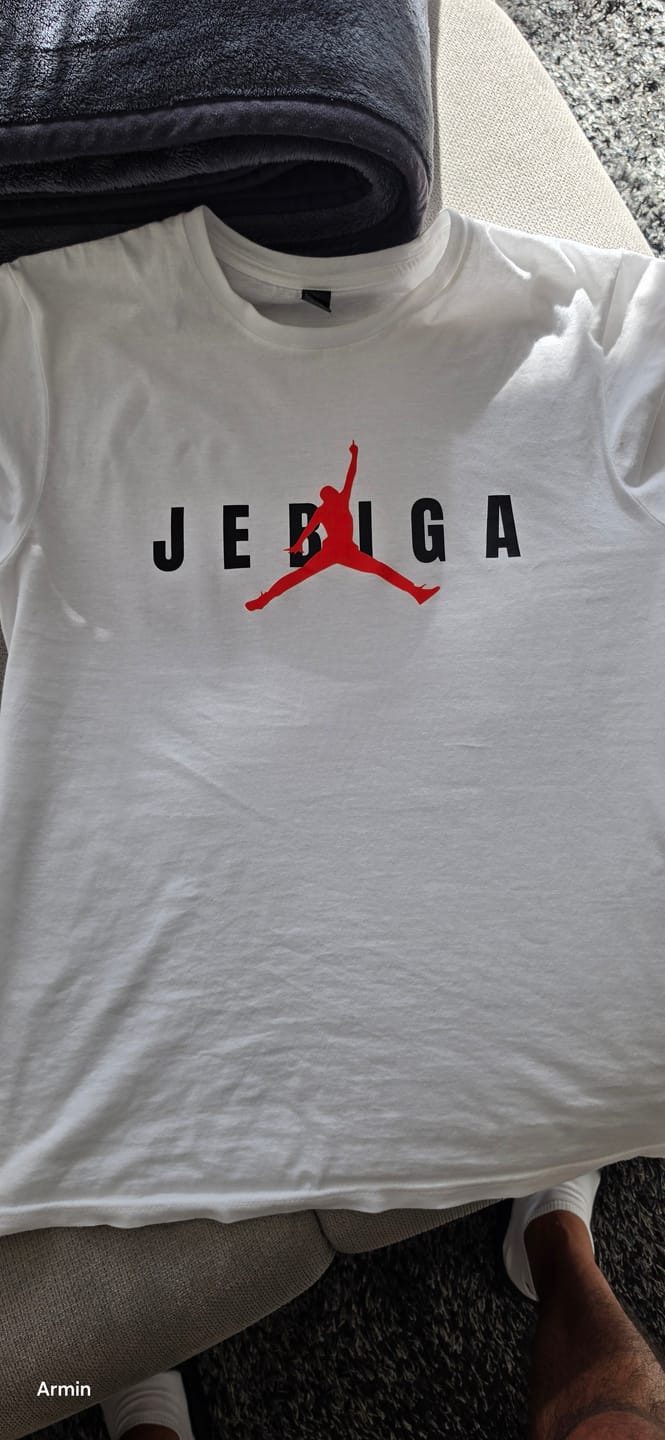 Customer photo review of Jebiga, Premium T-Shirt