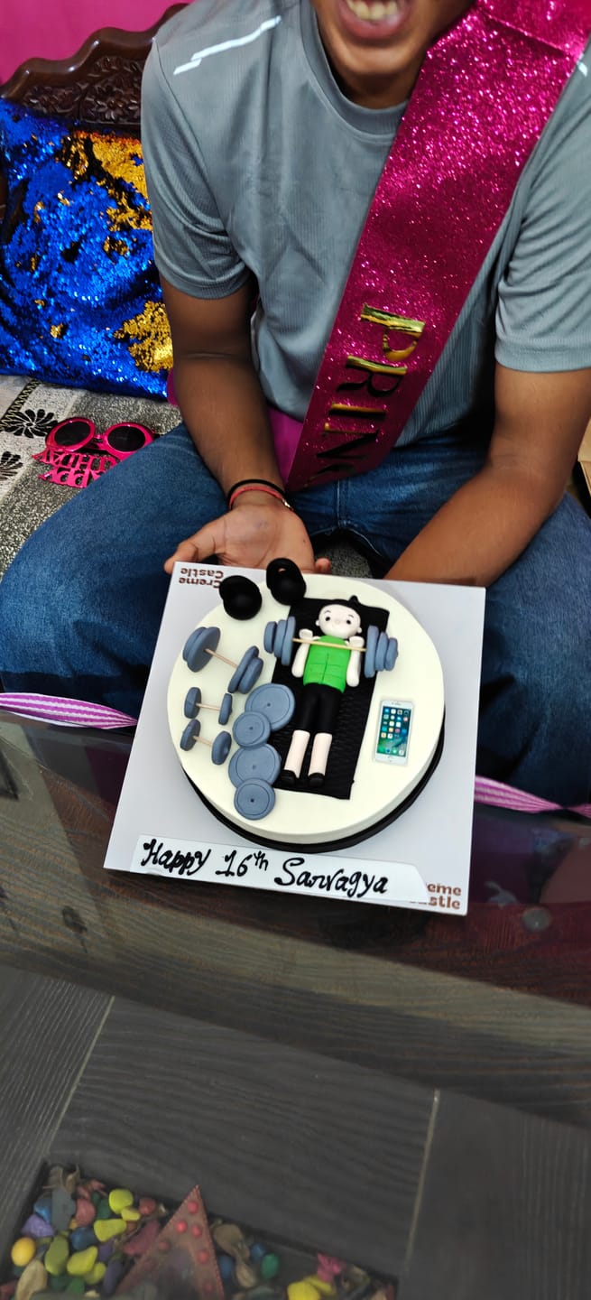 Customer photo review of Gym Lover Birthday Cake