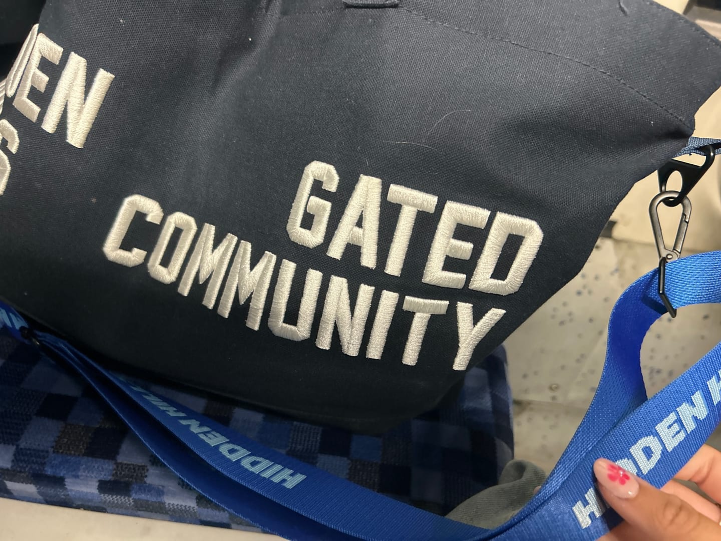 Customer photo review of GATED COMMUNITY CANVAS SHOPPER BAG