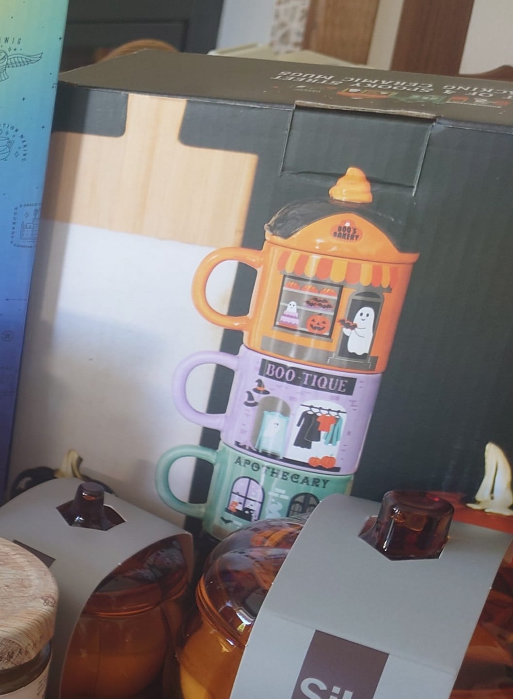 Customer photo review of Spooky Street Stapel-Tassen Set aus Keramik