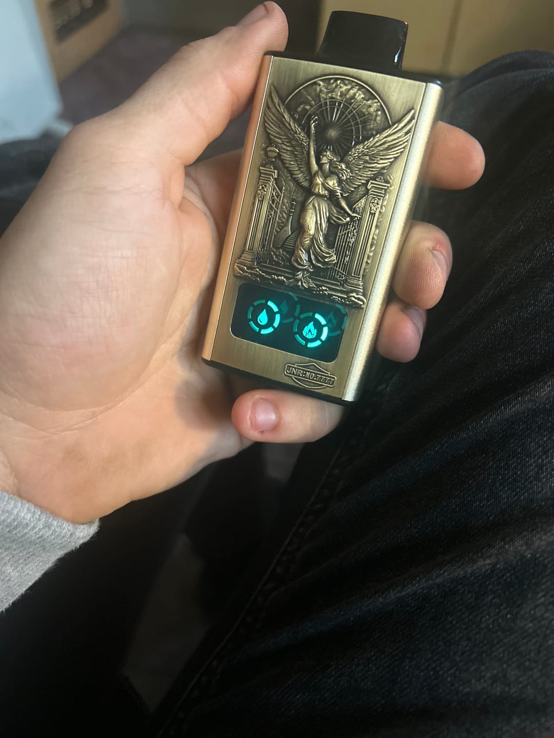 Customer photo review of Jednorazówki JNR Mega Box Pro 50K Buchów - E papieros 2%