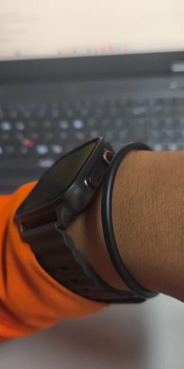 Customer photo review of Vivaria Watch Ultra 9