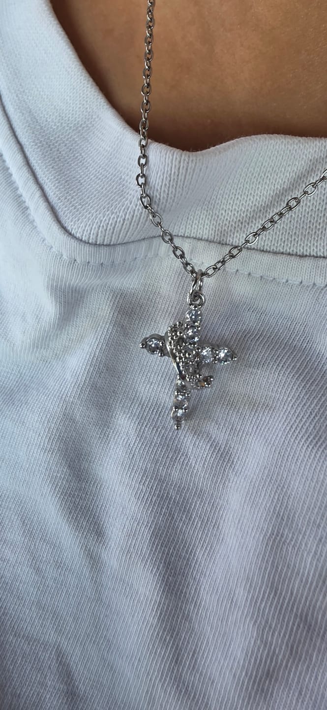 Customer photo review of Collier Croix Couronne de Foi