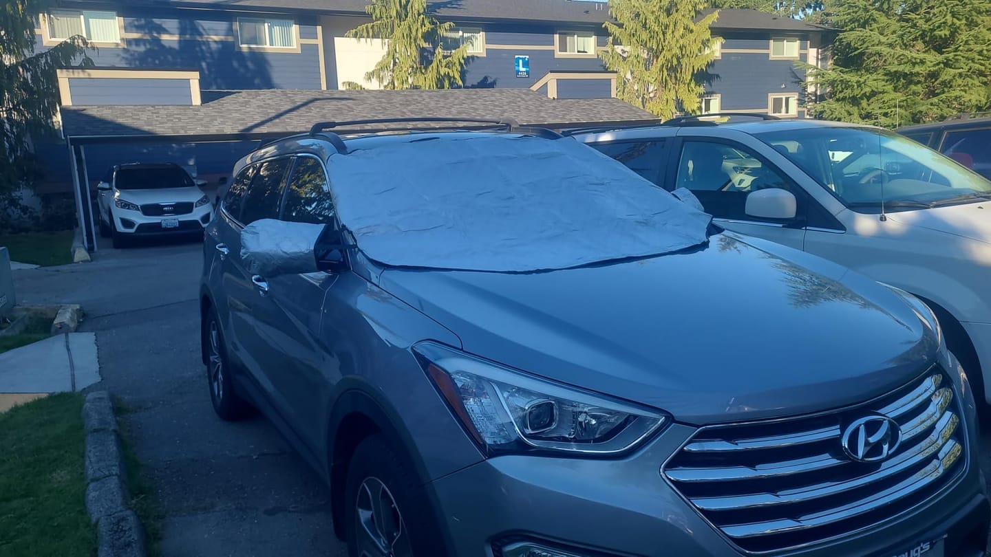 Customer photo review of Magnetic Windshield Cover - All-Season Sun, Snow & Frost Protector for Cars, SUVs & Trucks