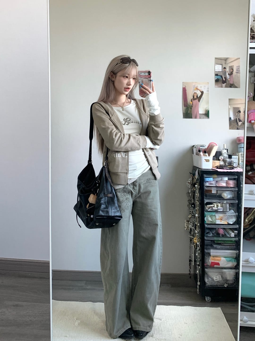Customer photo review of Rase le sol Amor Fati Layered Cuff Zip Hoodie