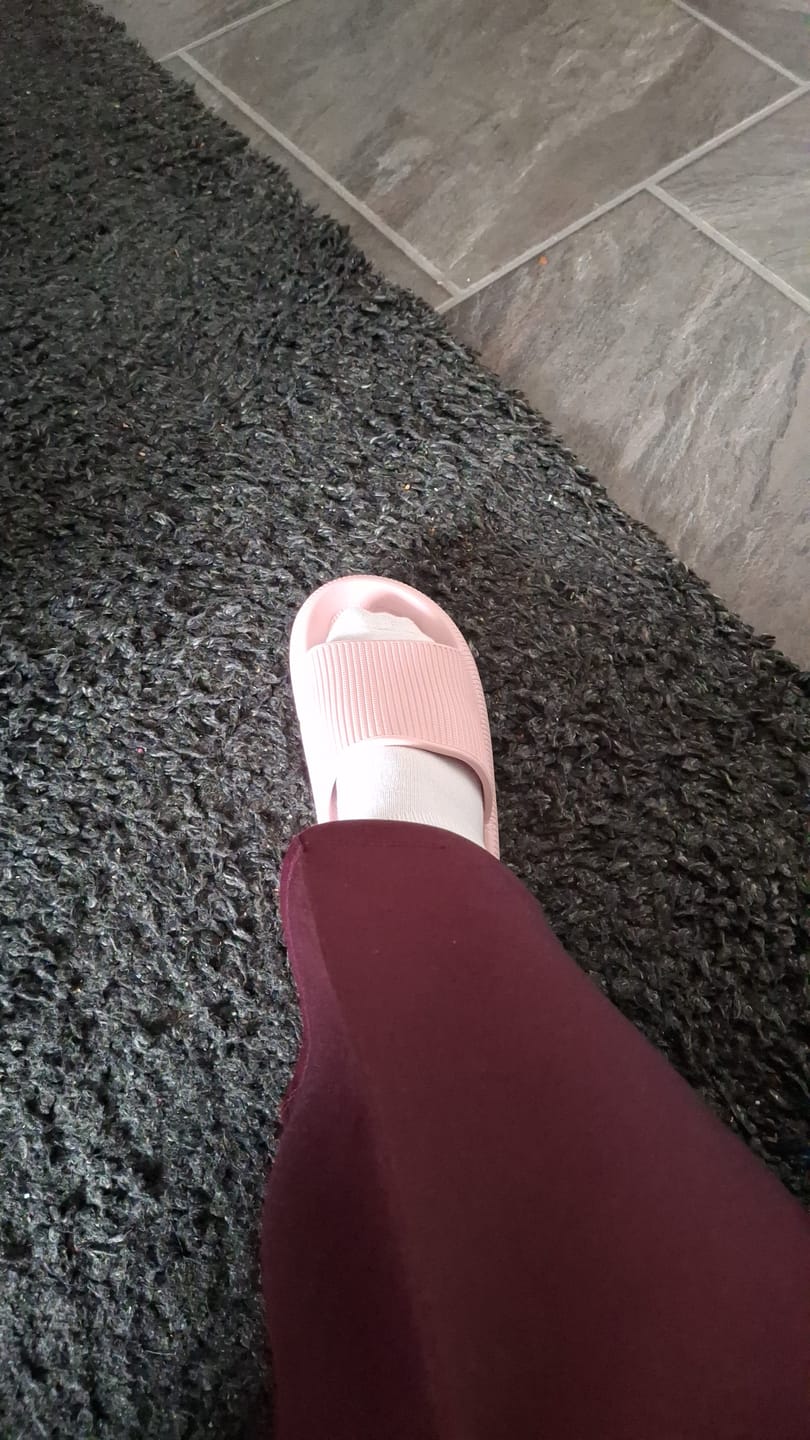 Customer photo review of HappyFlops Original