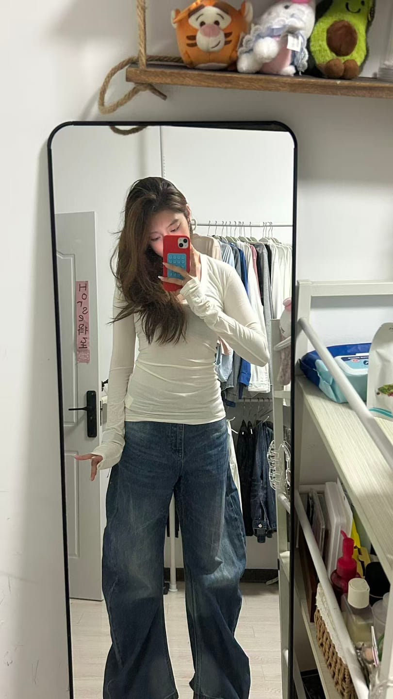 Customer photo review of 0122stepll Deep V Long Sleeve Top