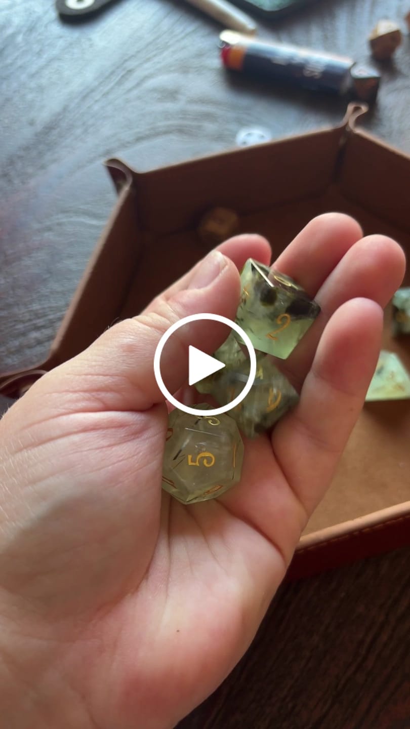 Customer video review of URWizards D&D Prehnite Gemstone Engraved Dice Set(Limited edition)