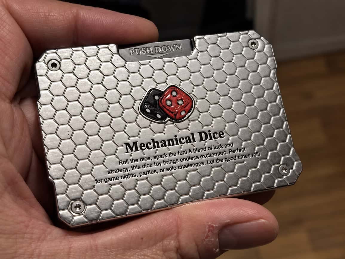 Customer photo review of Mechanical Dice Card
