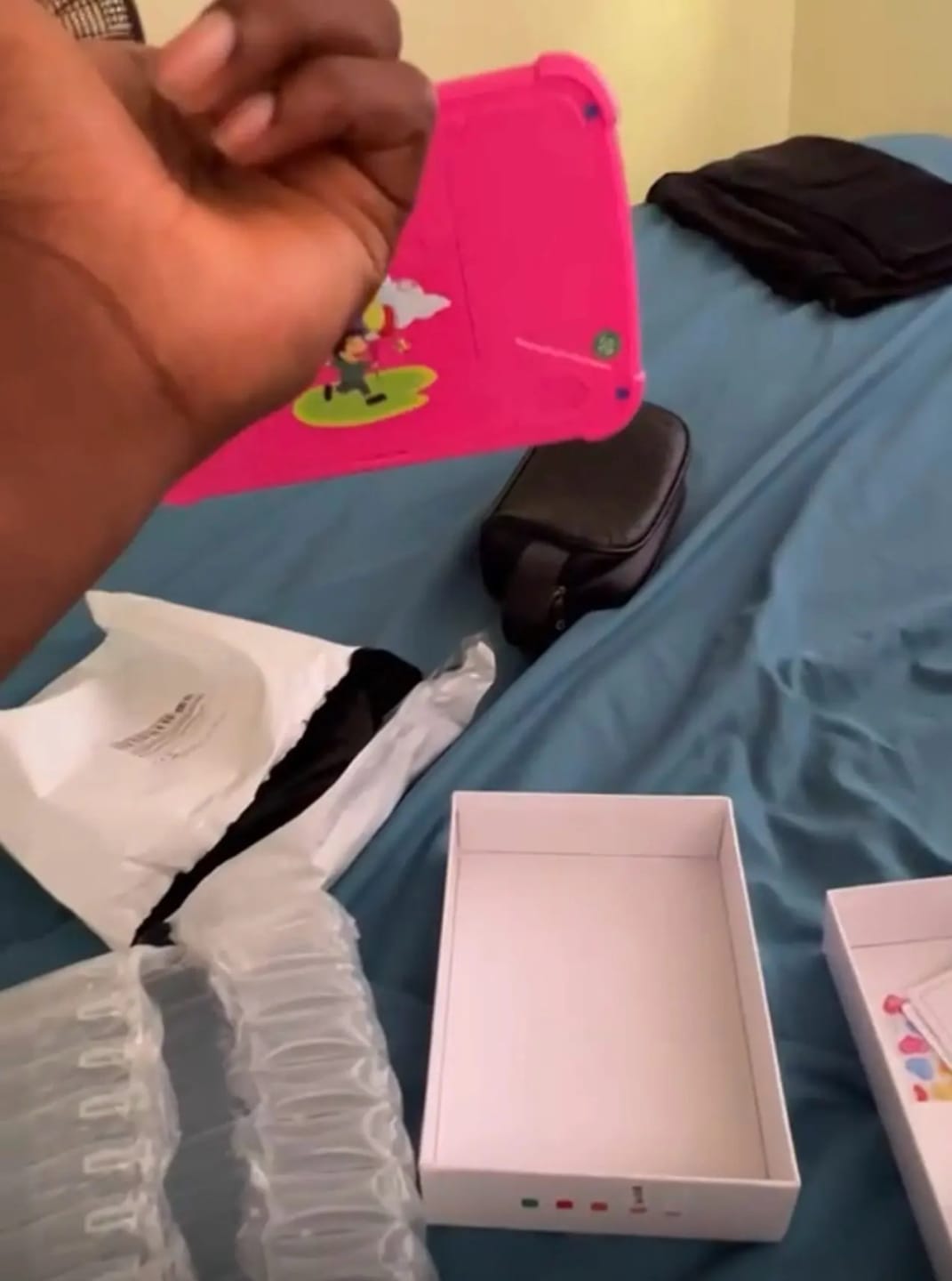 Customer photo review of Kids Learning Tablets