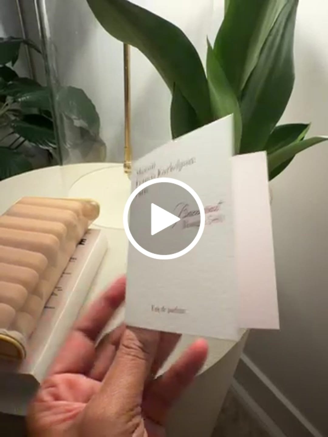 Customer video review of Baccarat Rouge 540