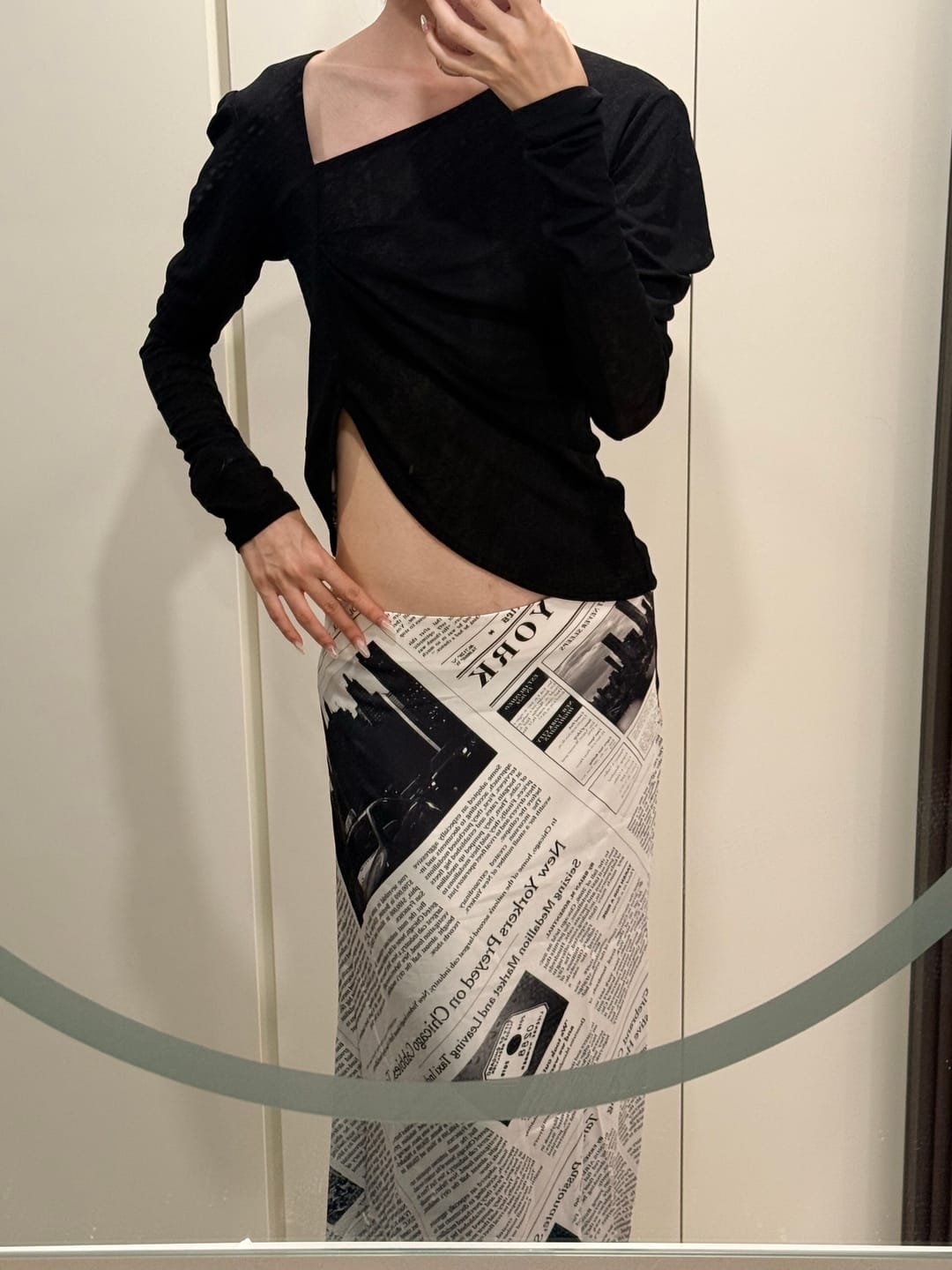 Customer photo review of 0122stepll Newspaper Print Low-Rise Maxi Skirt