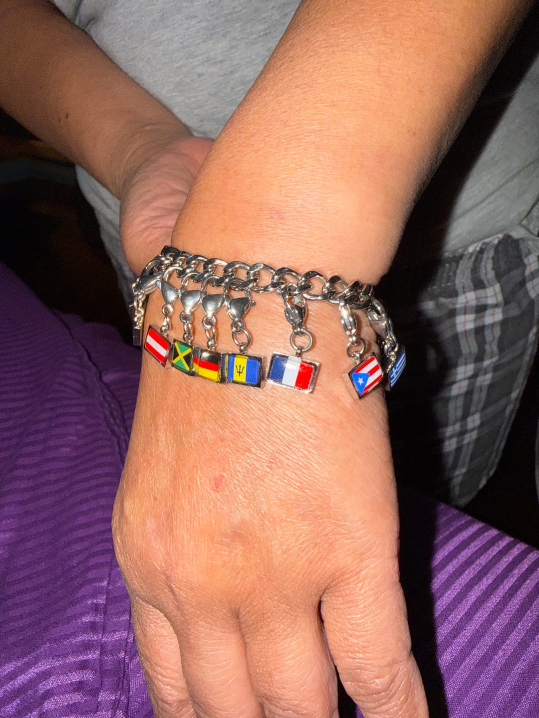 Reseña con foto del cliente de la Pulsera de Viaje FabuLove