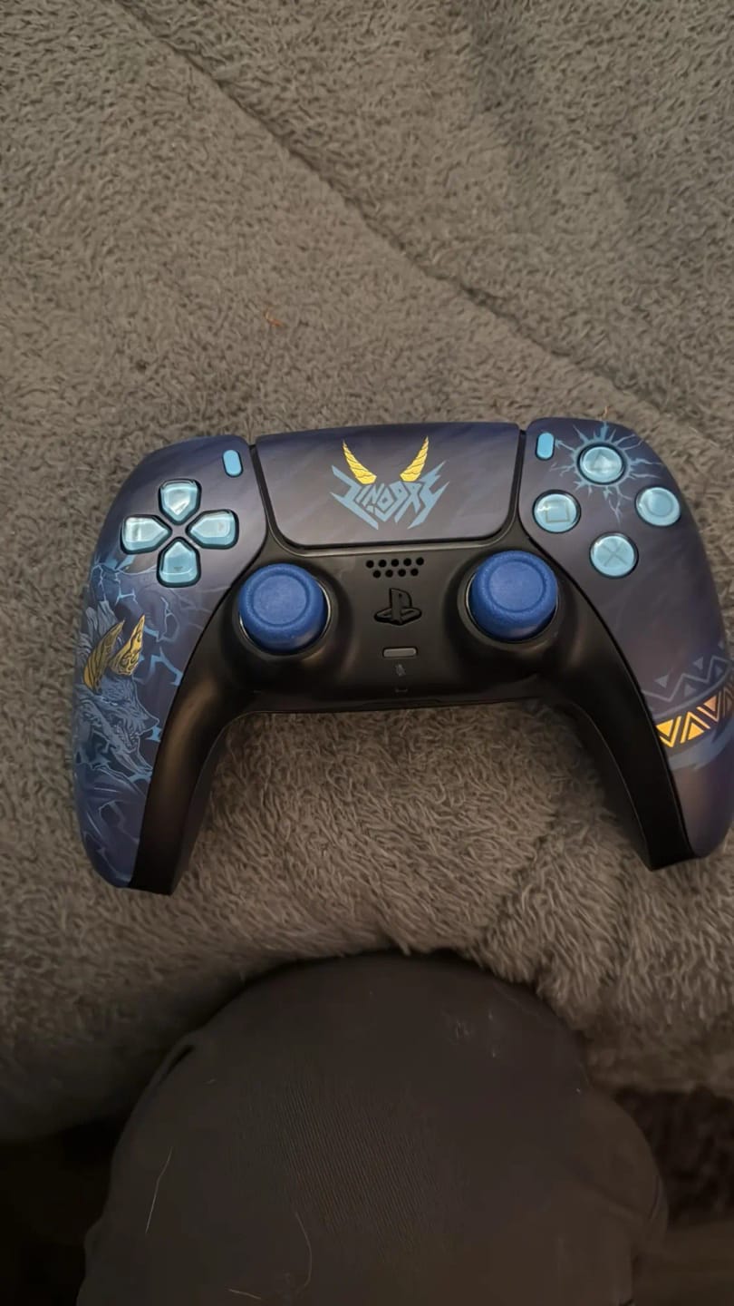 Customer photo review of PS5 Controller Faceplate Shell – Gold Foil Stamping Cover with Touchpad for DualSense (BDM-010 to 050)