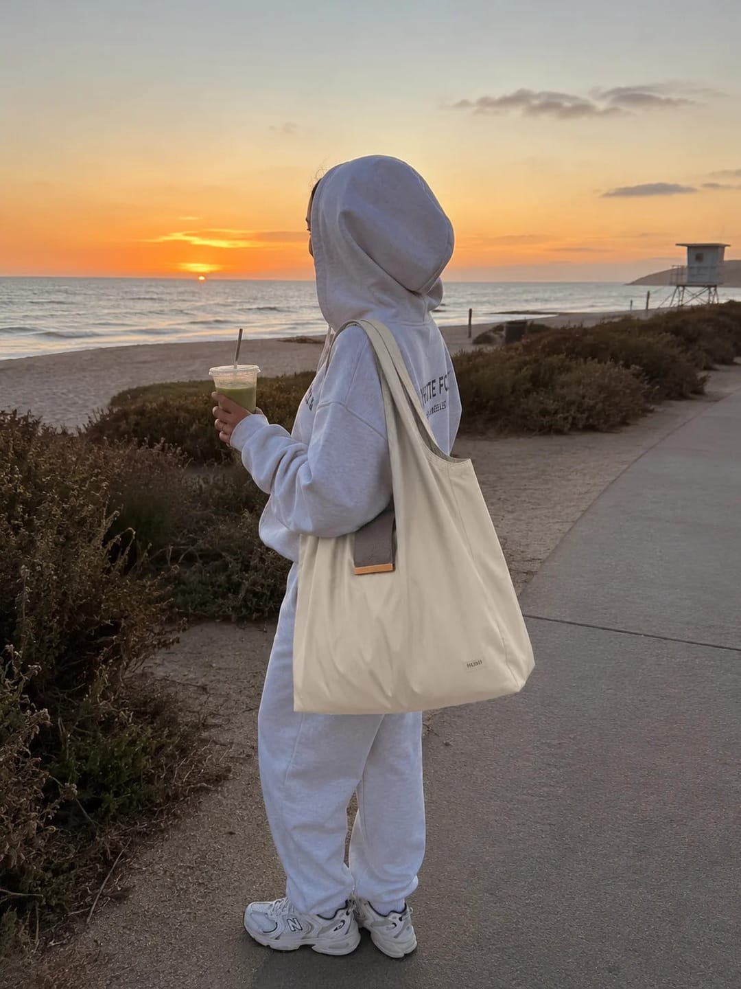 Customer photo review of Large-capacity Tote Bag With A Foldable Keychain Holder