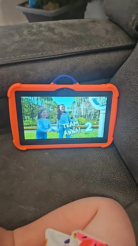 Customer photo review of Kids Learning Tablets