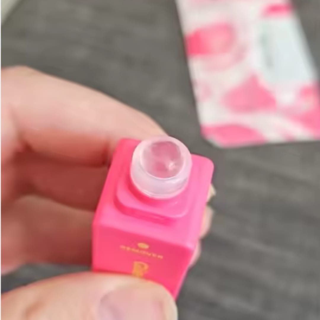Customer photo review of Lápiz Quitamanchas Instantáneo 2 en 1