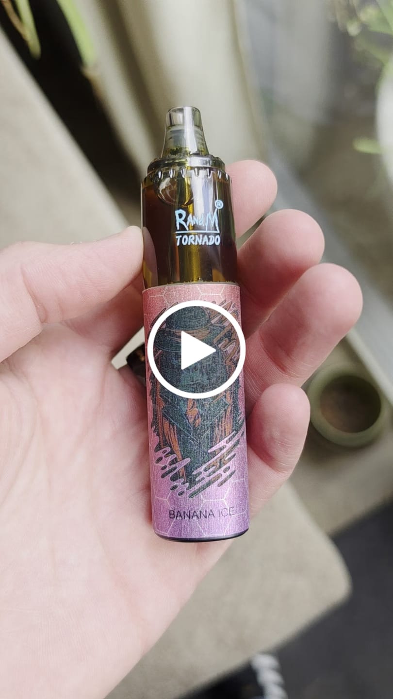 Customer video review of RandM Tornado 7000 Puff Disposable Vape Zero Nicotine