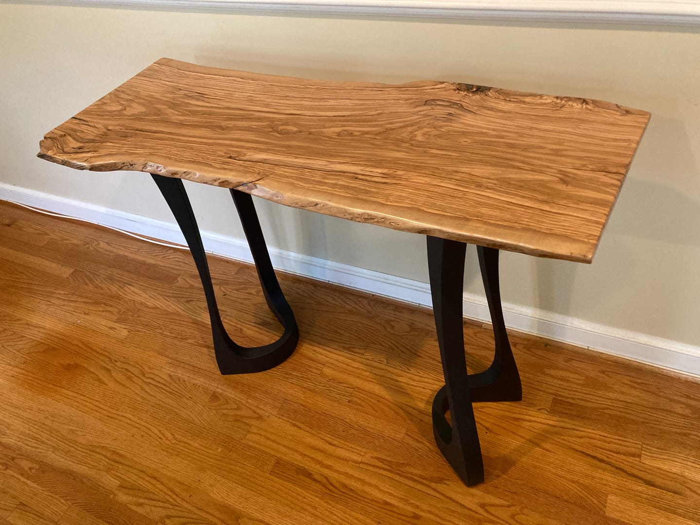 Customer photo review of Counter Table Legs 605 Uzar 34" H for Live Edge Tabletop