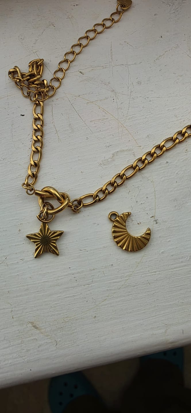 Customer photo review of Star & Moon - Gold Necklace and Bracelet Set