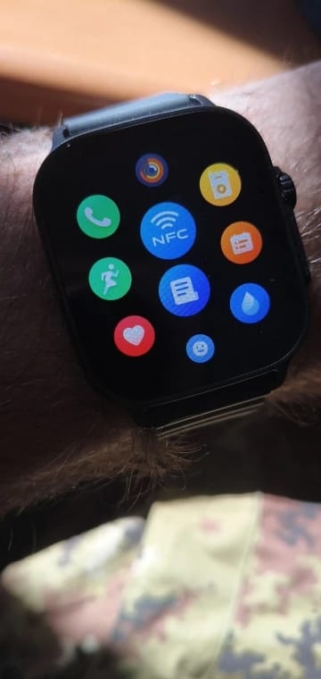 Customer photo review of Vivaria Watch Ultra 9