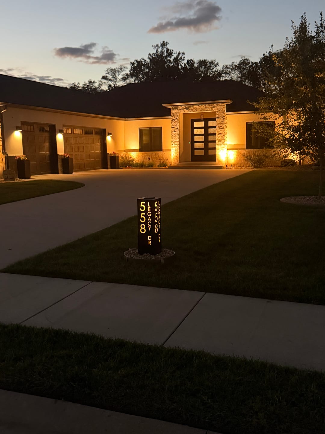Customer photo review of Address Column