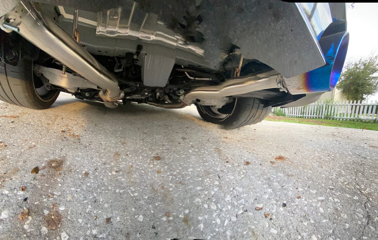 Customer photo review of 2023-Present Nissan 400Z RZ34 Stainless Steel Muffler Delete Axle Back Dual Tips Exhaust