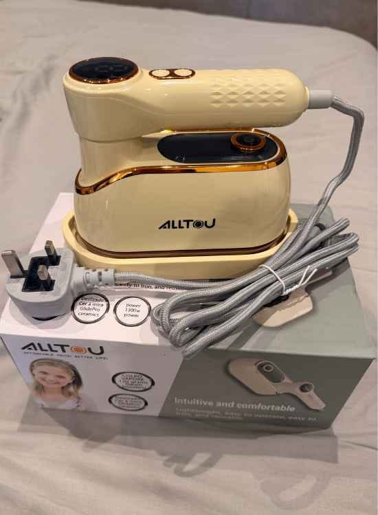 Customer photo review of Portable Steam Iron - Dual Use - 1300W