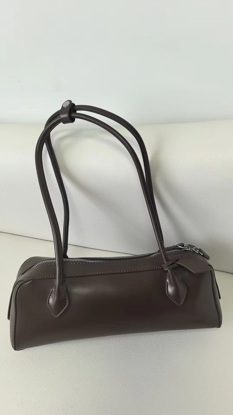 Customer photo review of Ella Vintage Leather Baguette Bag