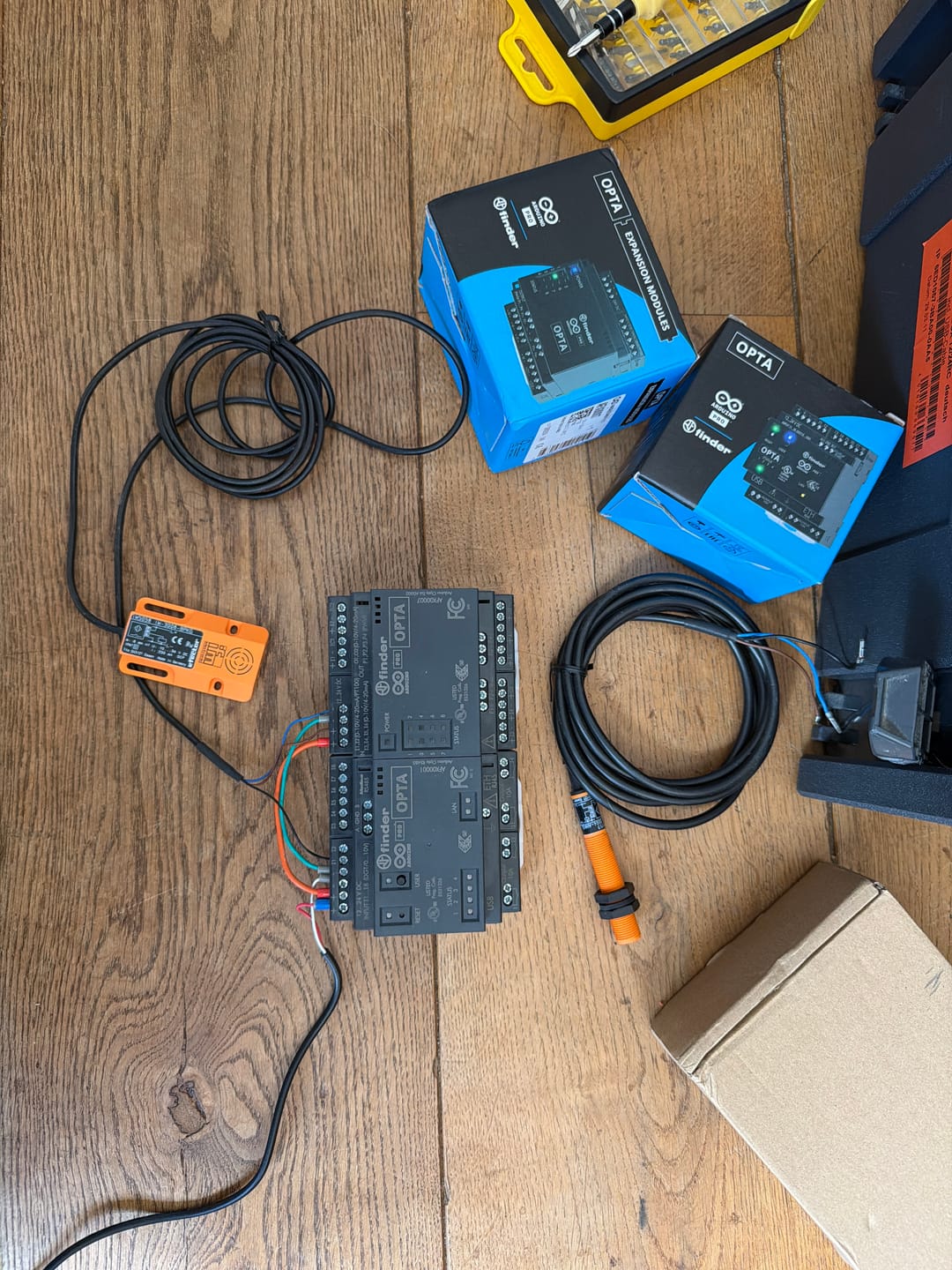 Customer photo review of Arduino Pro Opta Ext A0602