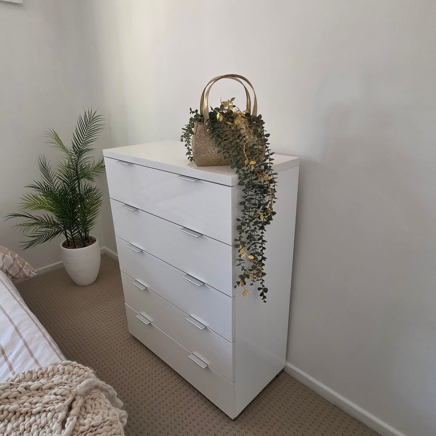 Customer photo review of Nicole Handbag Planter, Antique Gold Star-Embossed Metal 29cm