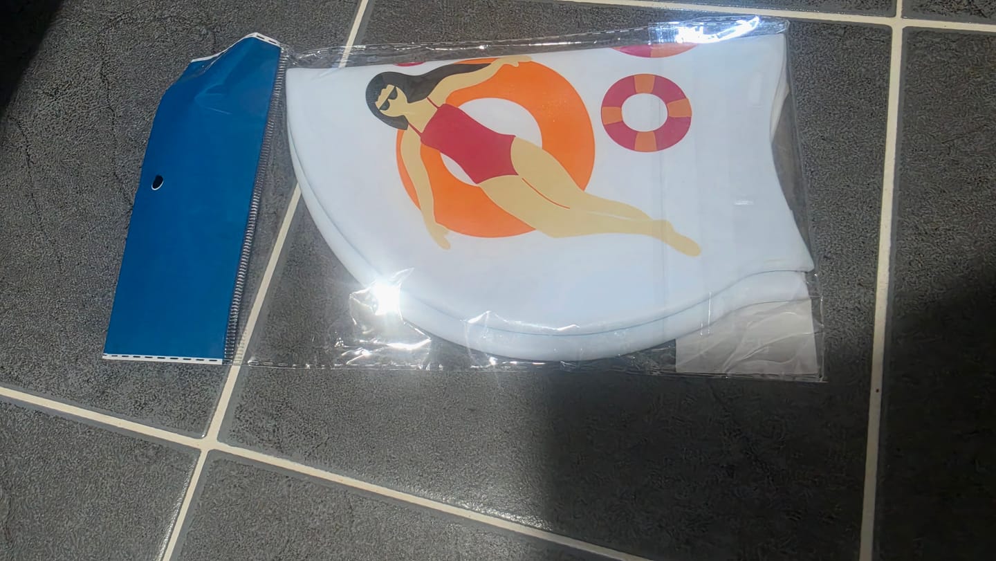 Customer photo review of JAYD Swim Cap - Float On