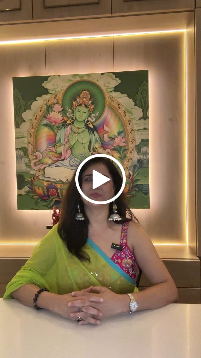Customer video review of Nayanika Mul Cotton Saree