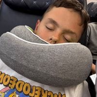 Customer photo review of Flynape Ergonomik Seyahat ve Ofis Boyun Yastığı (Set)