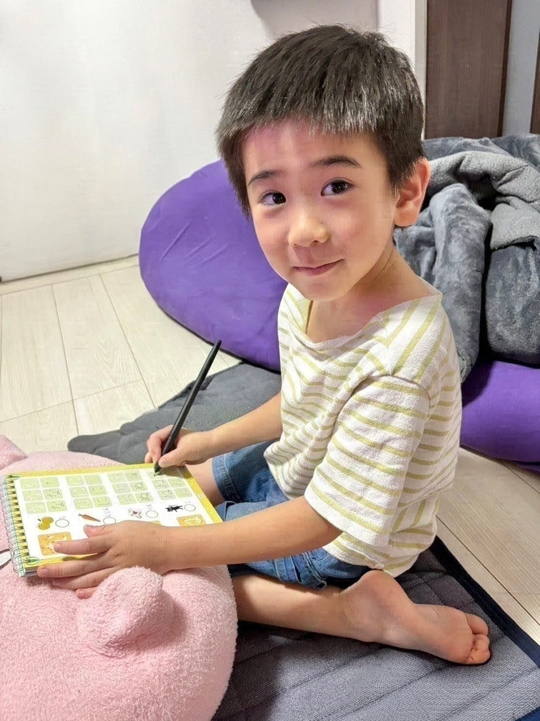 Customer photo review of 文字が消える!? まほうのドリル（ひらがな・カタカナ）