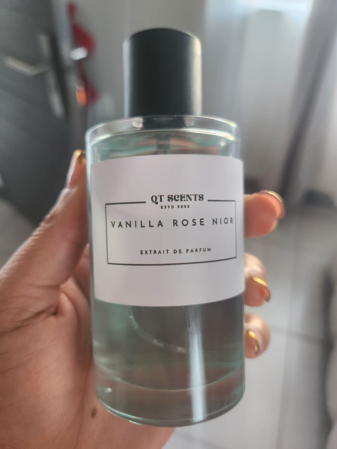 Customer photo review of Vanilla rose nior  unisex