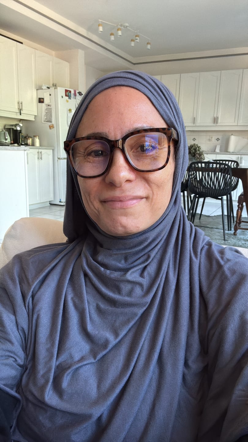Customer photo review of Premium Maxi Jersey Hijab - Whale Blue