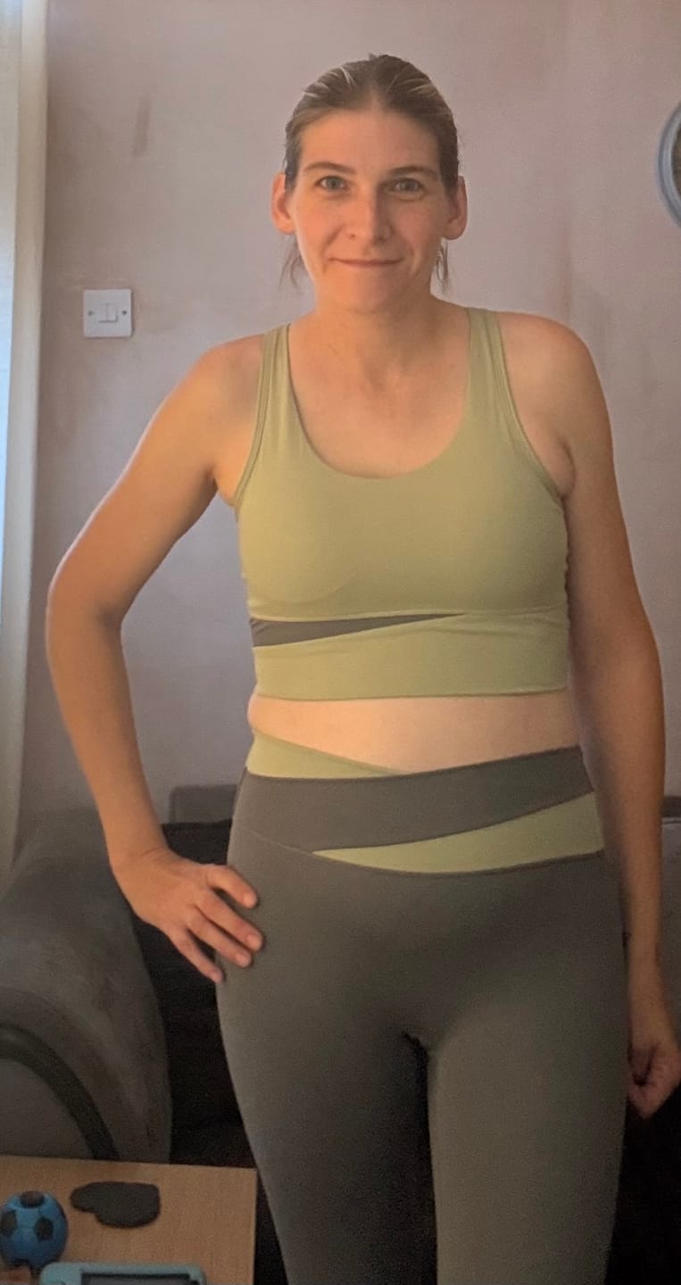 Customer photo review of Contour Leggings | Grey with Sage Green - SALE