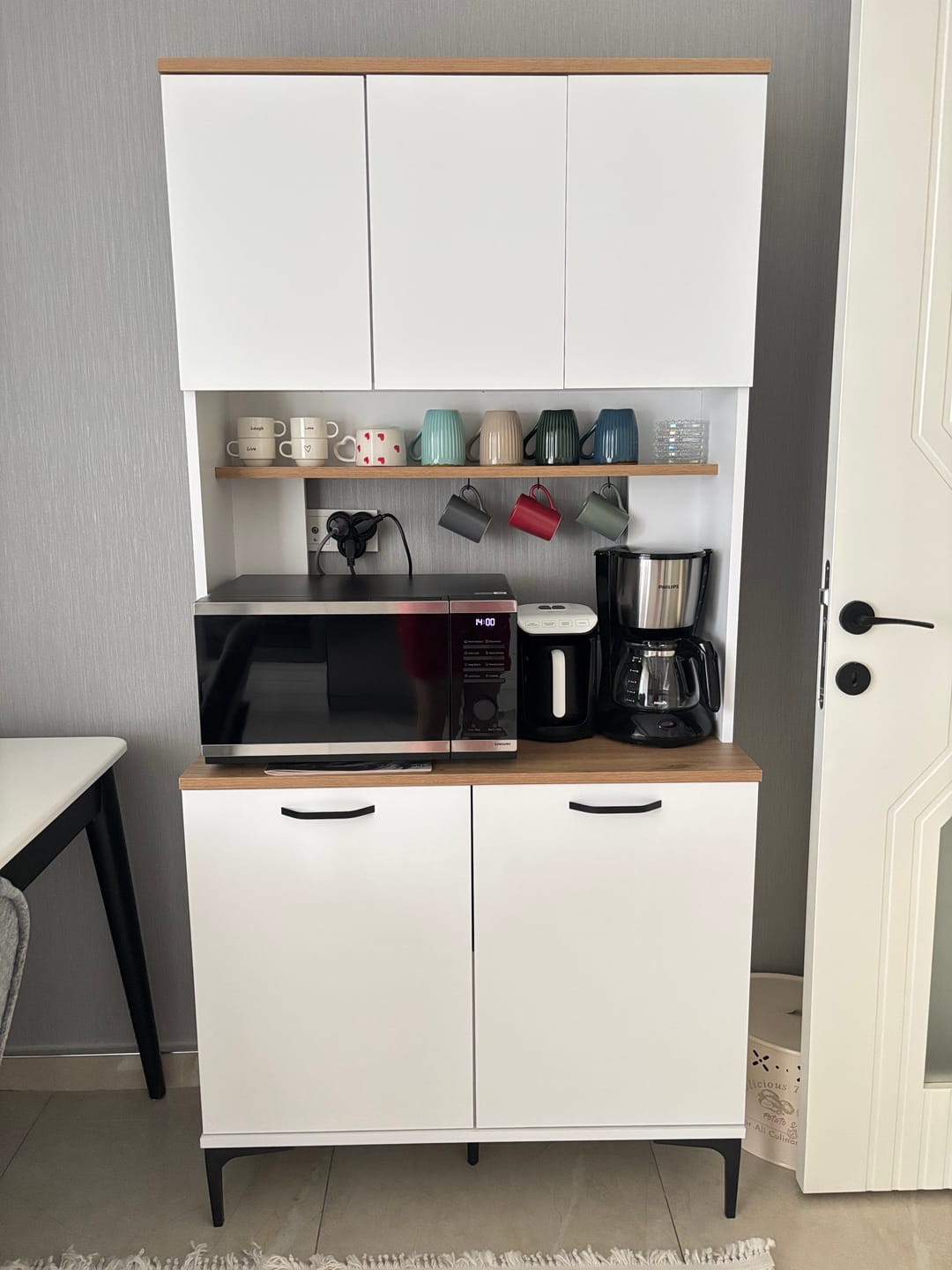 Customer photo review of Rani JE192 Çok Amaçlı Dolap 5 Kapaklı Kiler Mutfak Dolabı Beyaz - Sepet Ceviz