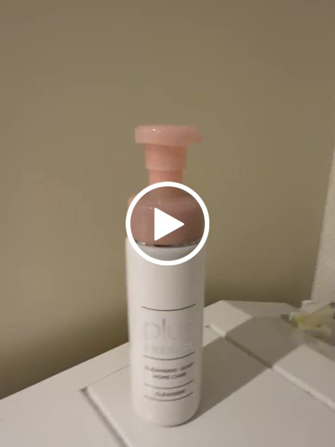 Customer video review of クレンジングソープ泡 ホームケア 詰替用（大容量タイプ）