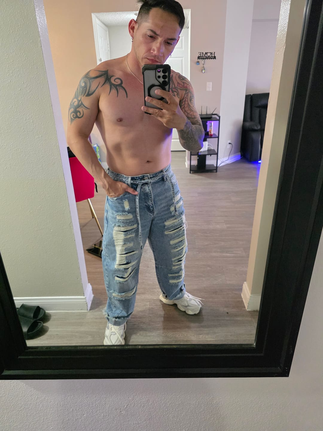 Customer photo review of 6004 - Destroyed Jeans