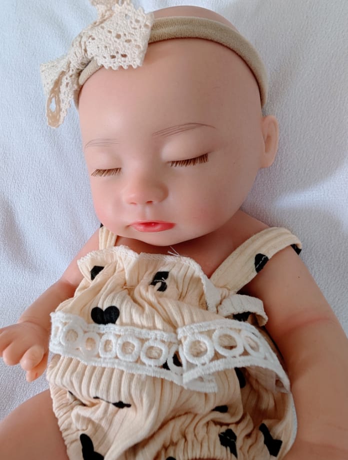 Customer photo review of "Evie"-13 Inch Realistic Full Body Silicone Reborn Girl Doll Newborn – Drinks Pees & Bathes