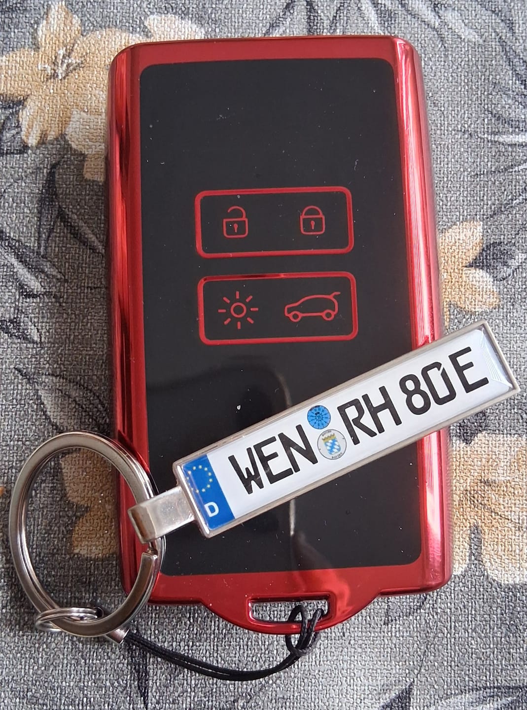 Customer photo review of Kennzeichen Schlüsselanhänger Mini Nummernschild Metall