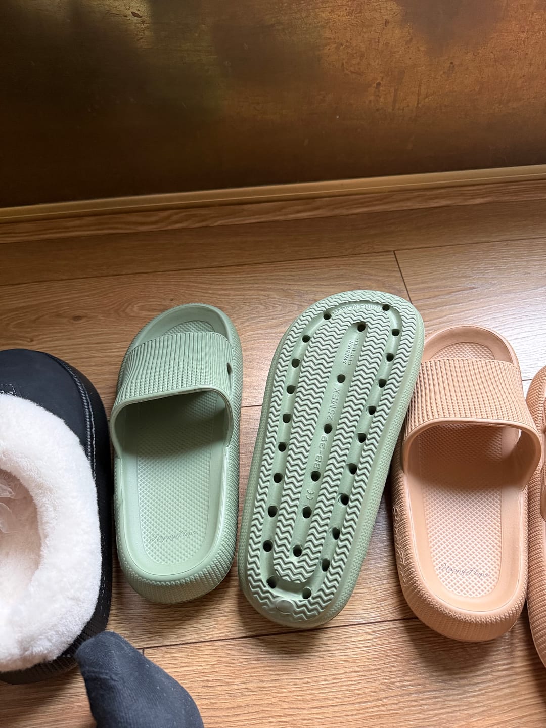 Customer photo review of HappyFlops Original
